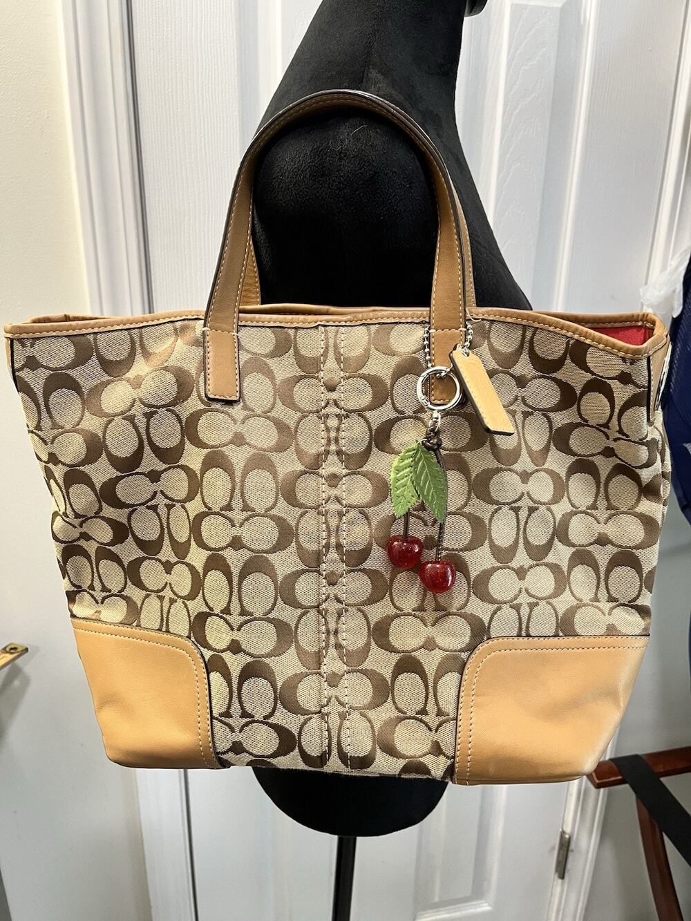 COACH F28981 Hadley Signature Tan Large Tote shopper